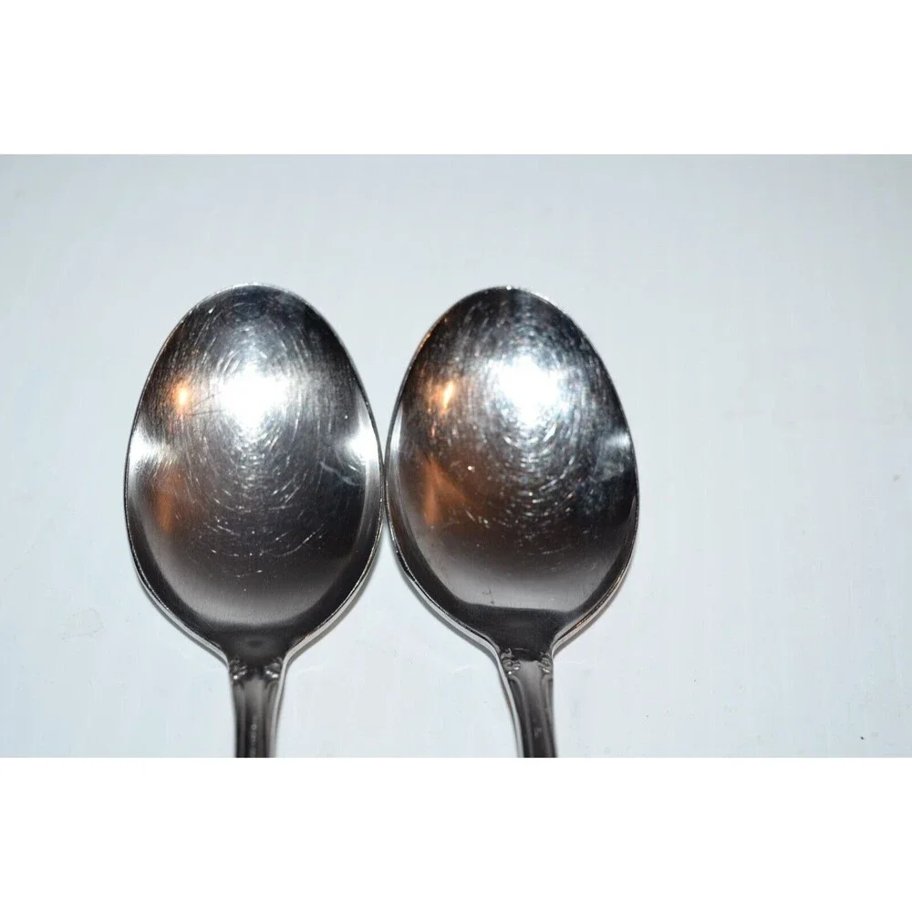 Oneida Deluxe Chateau 2 pc‎ Soup Spoons 6 7/8
